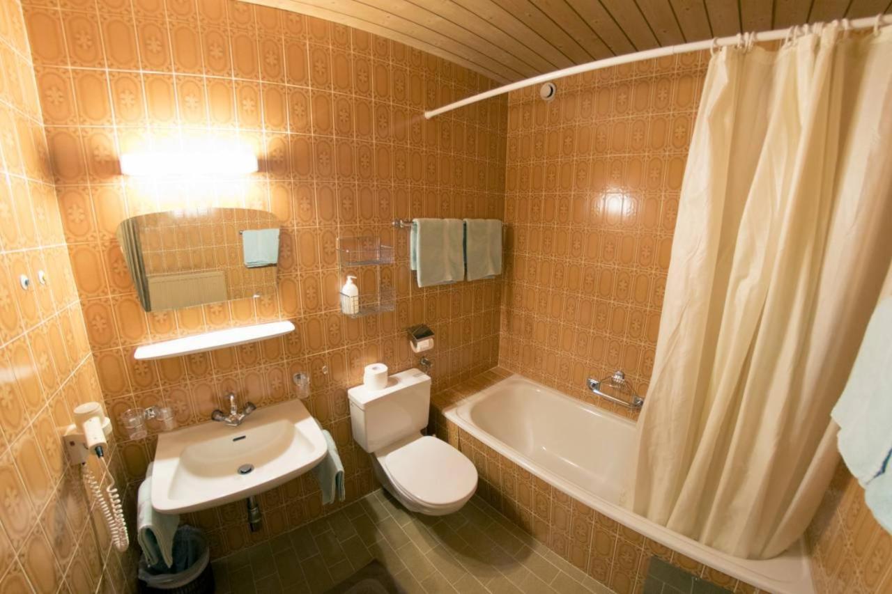 Hotel Garni Val-Sinestra Ischgl Ngoại thất bức ảnh