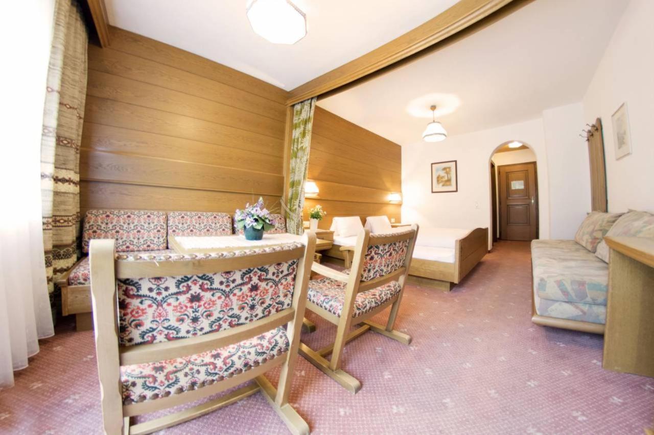 Hotel Garni Val-Sinestra Ischgl Ngoại thất bức ảnh