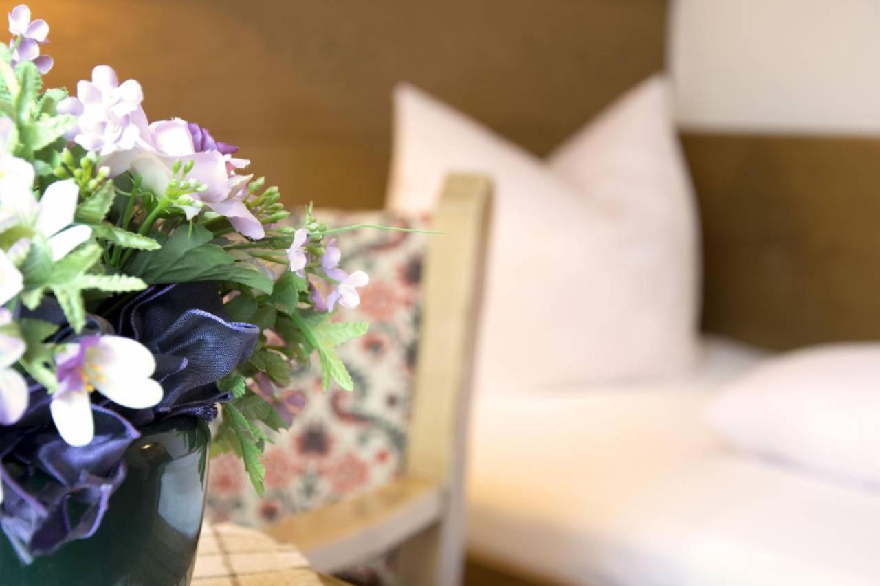 Hotel Garni Val-Sinestra Ischgl Ngoại thất bức ảnh