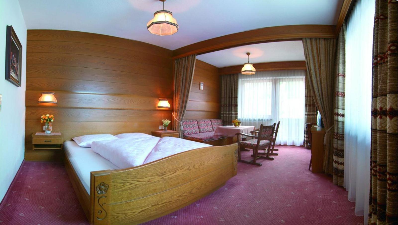 Hotel Garni Val-Sinestra Ischgl Ngoại thất bức ảnh